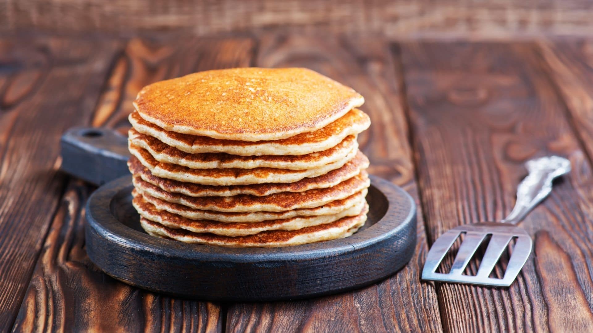 Pancake Pan Types of Materials and Shapes