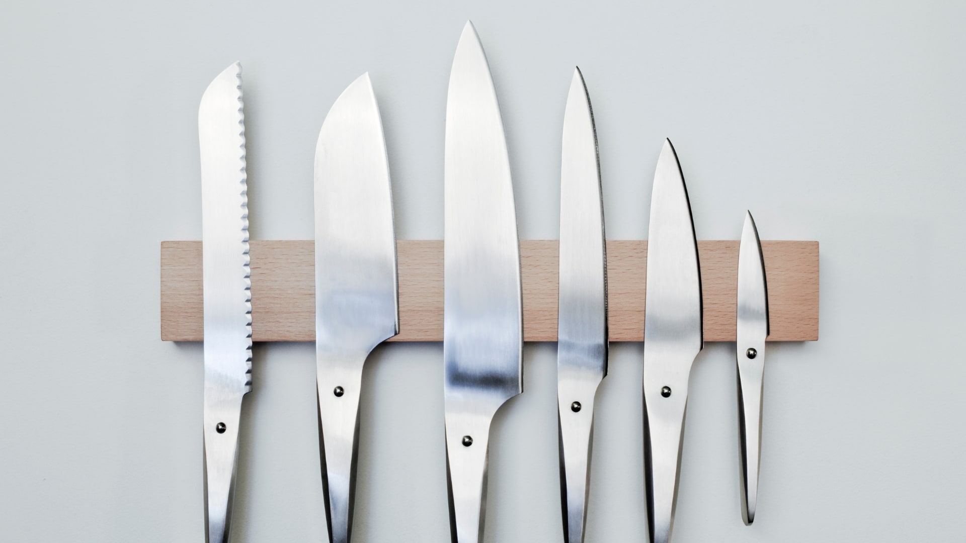 What is The Best Steel for Kitchen Knives