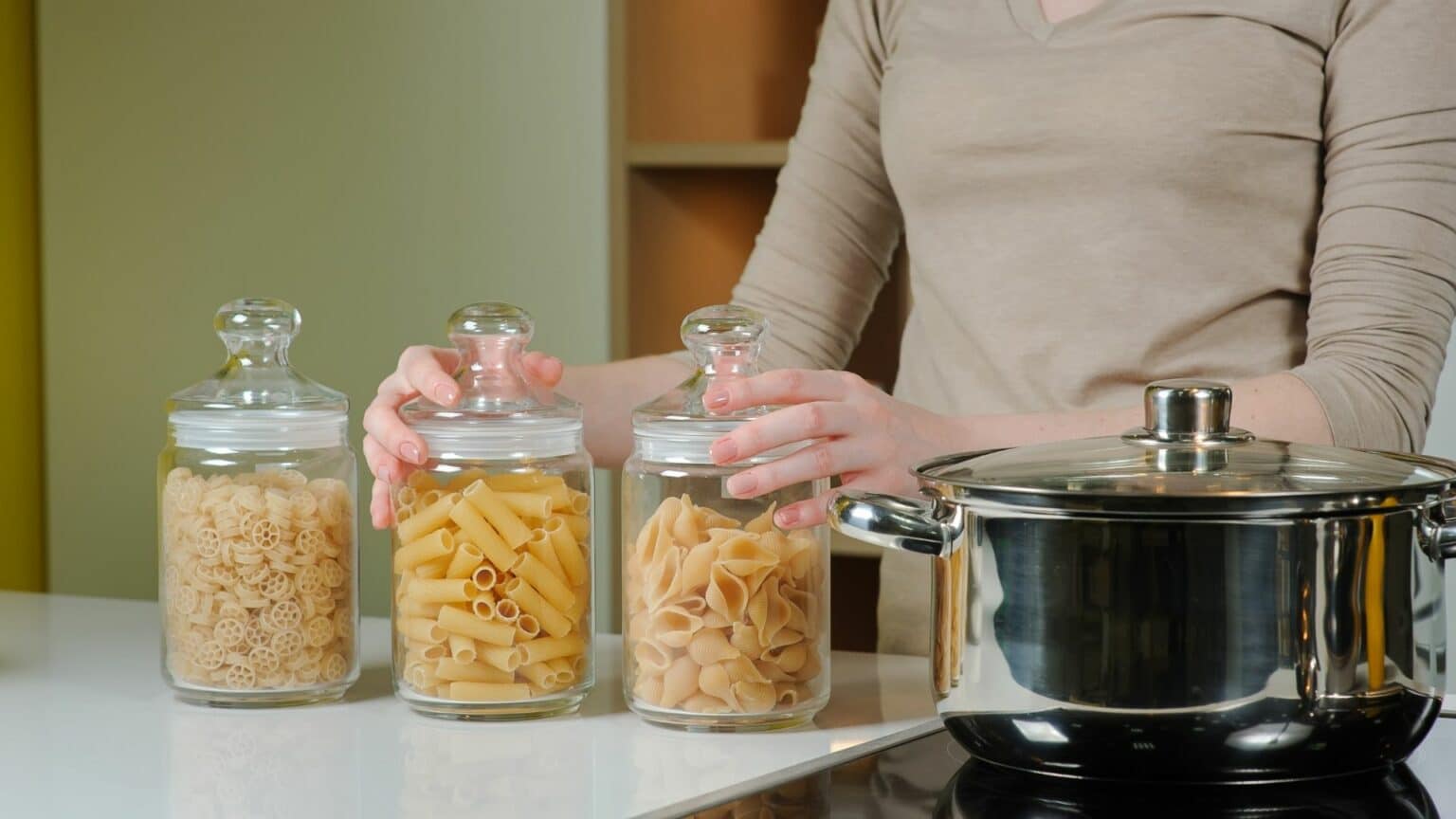 Criteria for Choosing a Pasta Storage Container